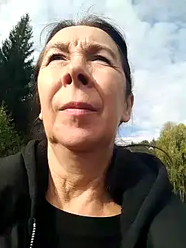 Czat XXX na żywo – Celine_Faer1