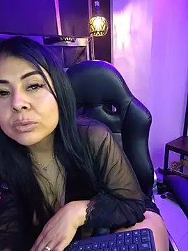Aniajoness_ Adlı Modelin Canlı XXX Sohbeti