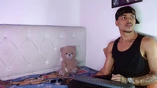 Angel_foxc13 XXX чат на живо