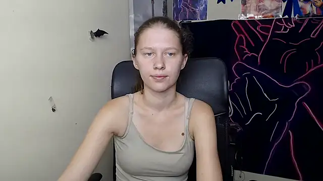 StellaCRL Adlı Modelin Canlı XXX Sohbeti