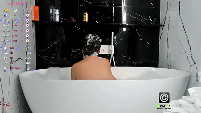 Chat +18 de Chill_Amira ao vivo
