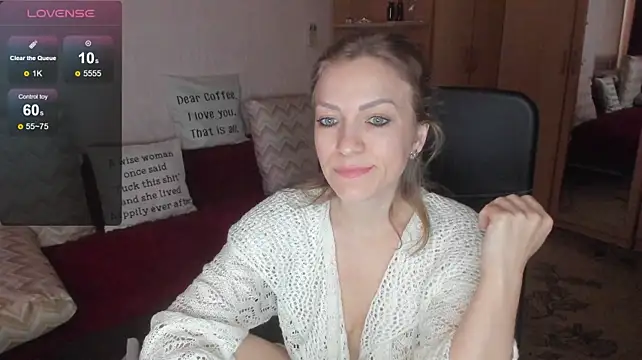 Chat +18 de Tiffany_Bates ao vivo
