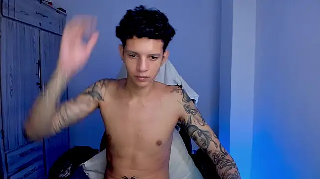 tylerrnova 라이브 XXX 채팅
