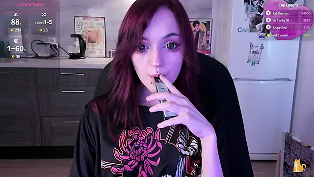 lina__tyaaan Chat XXX in diretta