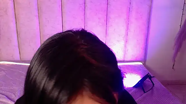 sweetbloomcs Adlı Modelin Canlı XXX Sohbeti