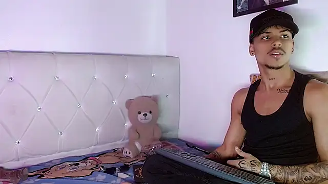 Angel_foxc13's Live XXX Chat