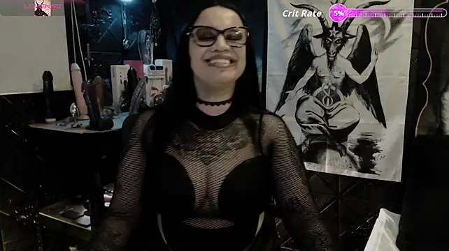 צ'אט XXX בשידור חי של Evil_Queen_666
