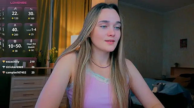 earthfantasyy's Live XXX Chat