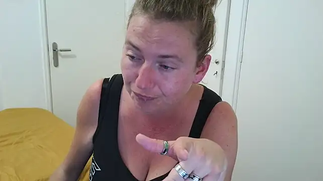 cumfun live XXX chat