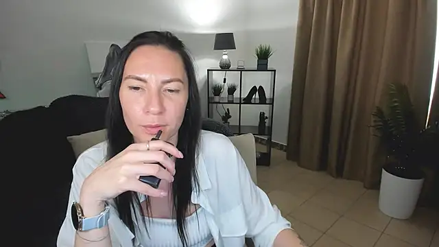IngaRain Chat XXX live