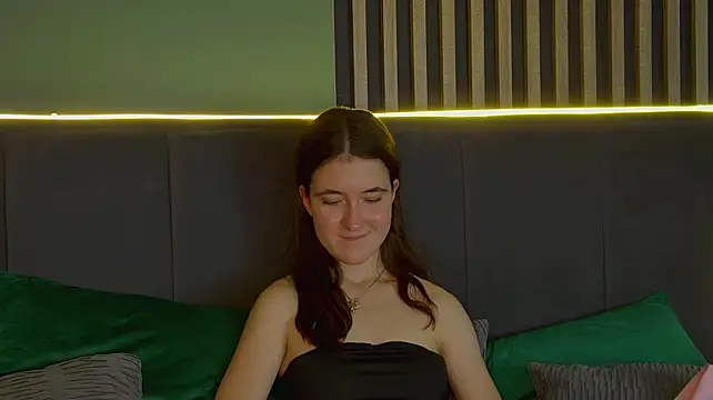 AprilWulkings' Live XXX Chat