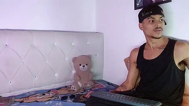 Angel_foxc13 XXX чат на живо