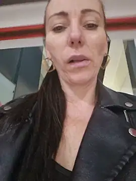 milflovelyxxx – Naživo XXX chat