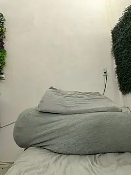 XXX chat uživo modela mariatudulceadiccion