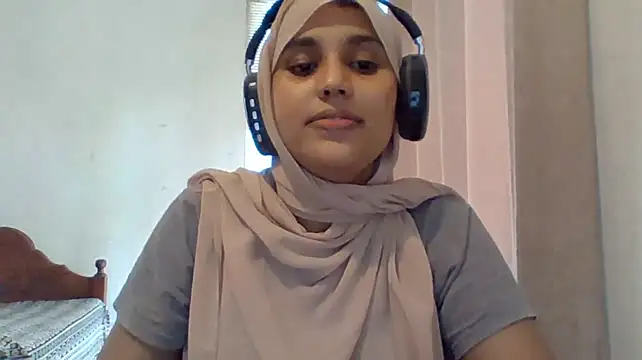 دردشة AikoVelvet الجنسية المباشرة