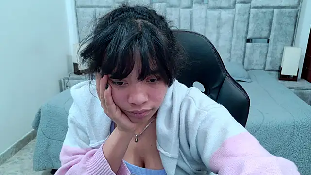 laureentt_ – Live XXX-chat