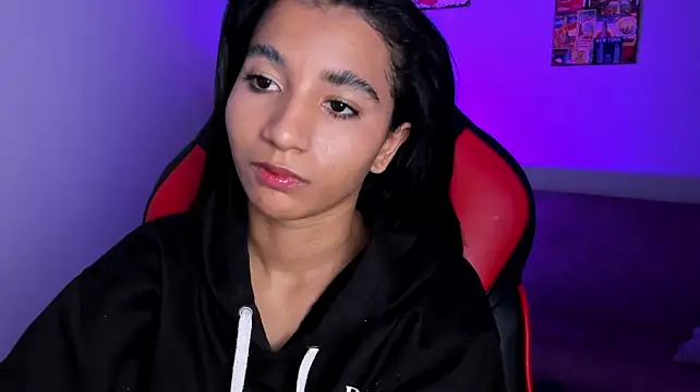 Chat XXX en directo de Emily_bruss