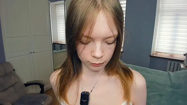 LavenderMitten Live XXX-chat