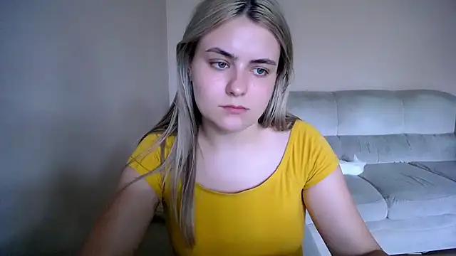 _shy_sabrina__'s Live XXX Chat