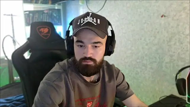Chat XXX en directo de _Serious_Man