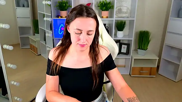 Ava_Shine live XXX chat