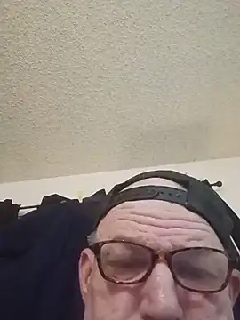 Rootpass222 Chat XXX live
