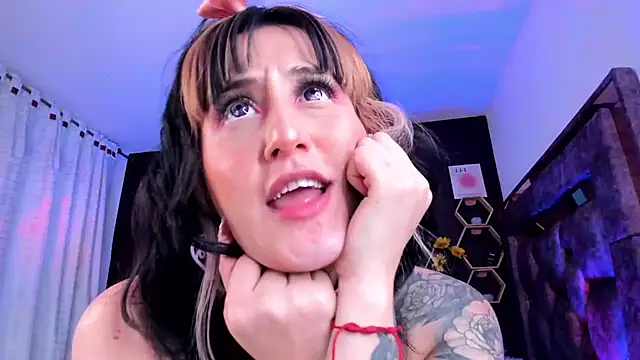 צ'אט XXX בשידור חי של AnabelleGron