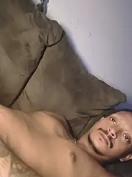 Wide-eyedLight6's Webcam Show