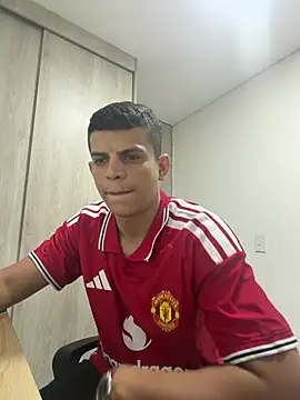 צ'אט XXX בשידור חי של cash_master_daniel