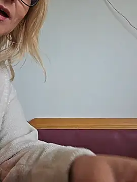 KaylinJan Live XXX-chat