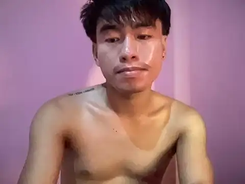 Pertunjukan Kamera Web Benevolent_XO_Marc
