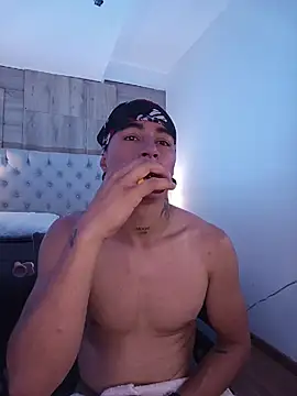 LiamDeeps' Live Chat Room