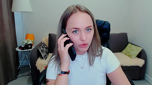 LiluMoon__'s Live XXX Chat