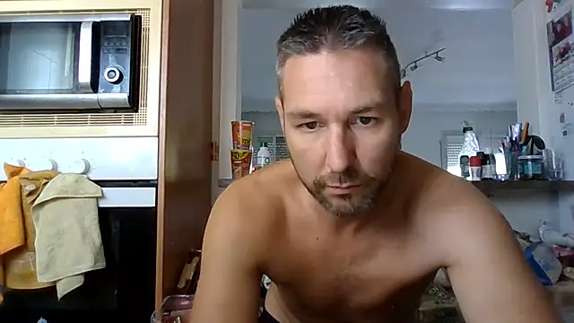 Show modela seio_ml na web-kameri