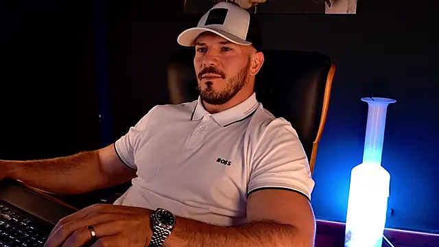 AngeloEric Chat XXX live