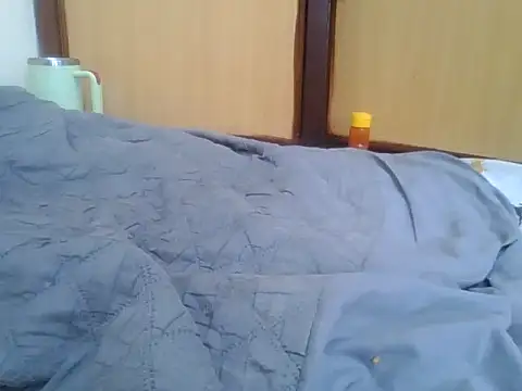 Hornysmoker20 XXX чат на живо