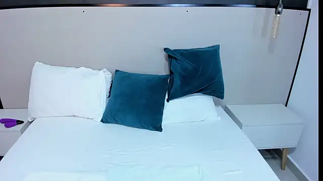 astrid_ferrani 现场XXX聊天