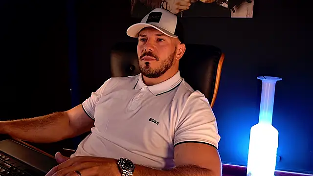 AngeloEric Chat XXX live