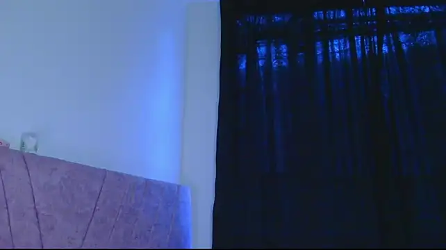 alessia_temptation 现场XXX聊天