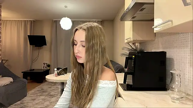 XXX chat uživo modela ShelbaMitsuda