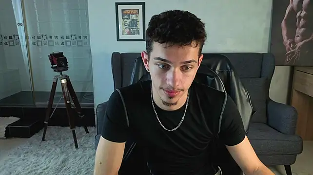 XXX chat uživo modela KaydenDrew