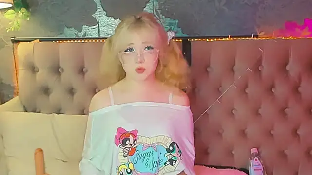 EmilyAngells' Live XXX Chat