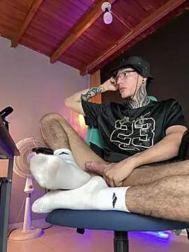 Chatroom XXX en direct de david_huge