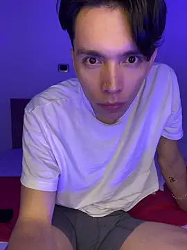XXX chat uživo modela Aaxel_Smith