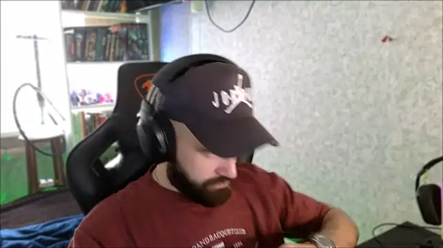 _Serious_Man Chat XXX live
