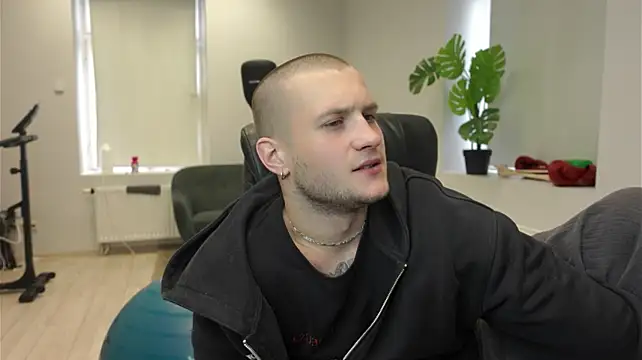 Show modela Igor_Wilde na web-kameri