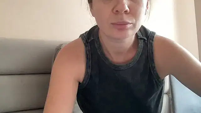 Hanna_pup élő XXX-chatje