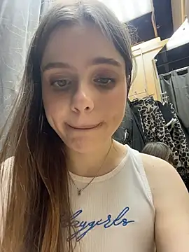 Chat XXX en directo de Lunabelle_