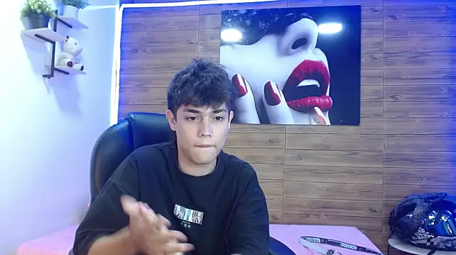 ivan_cooper Chat XXX in diretta