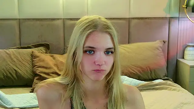 4example_Chloe – Naživo XXX chat